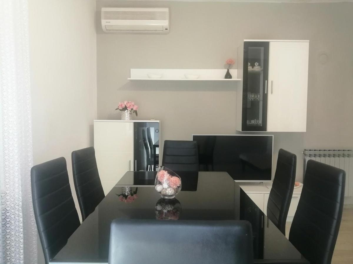 Apartment Vera, 80 M From The Sea Novigrad Istria 외부 사진